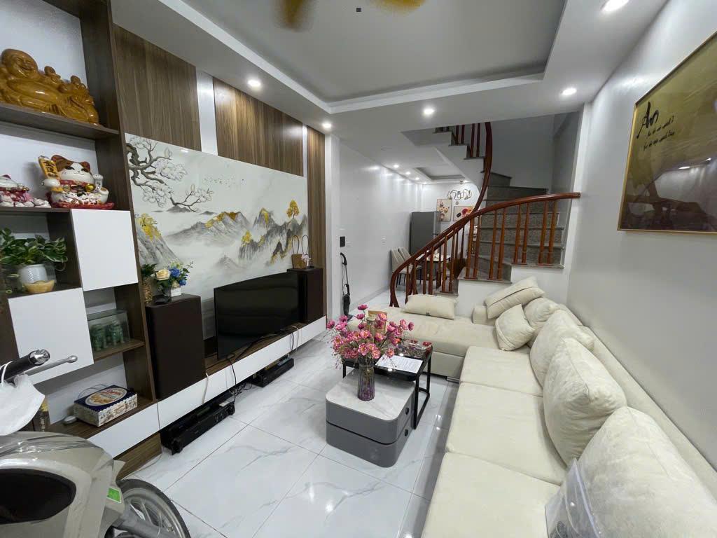 Bán Nhà Đặng Văn Ngữ, 36m², Gần Ô Tô, Full Nội Thất, Cách Phố Vài Bước Chân, Chỉ 6.35 Tỷ - Ảnh chính